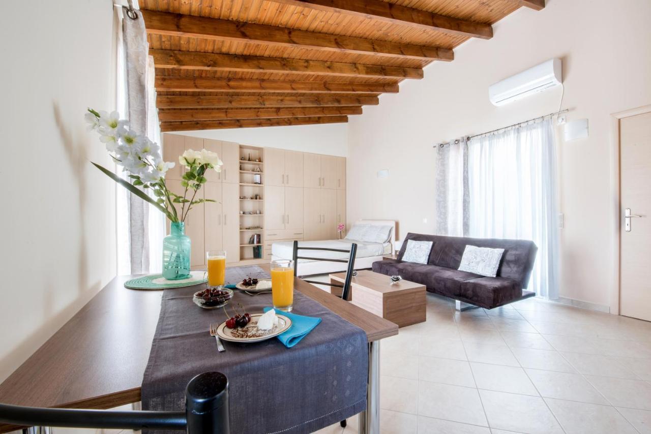 Appartamento Top floor modern studio in central Koropi Esterno foto