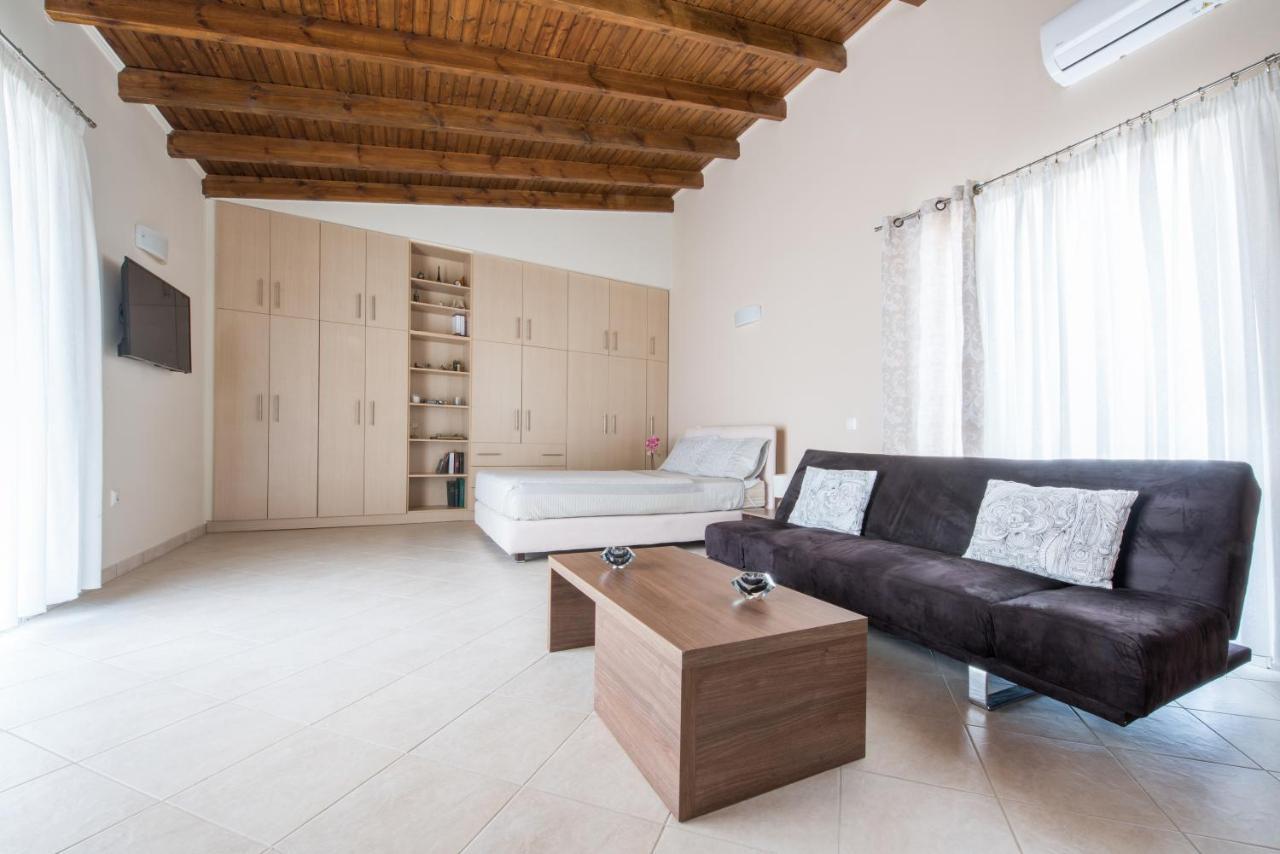 Appartamento Top floor modern studio in central Koropi Esterno foto